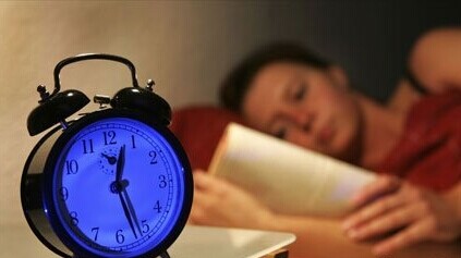 失眠怎么快速入睡 9大治疗偏方因人而异